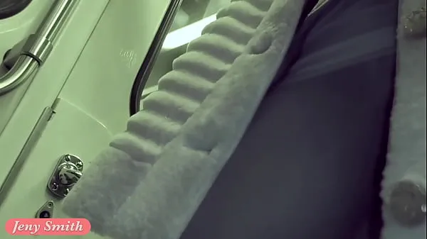 مقاطع فيديو عالية الدقة A Subway Groping Caught on Camera