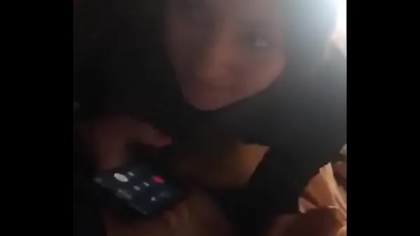 HD Boyfriend calls his girlfriend and she is sucking off another ισχυρά βίντεο