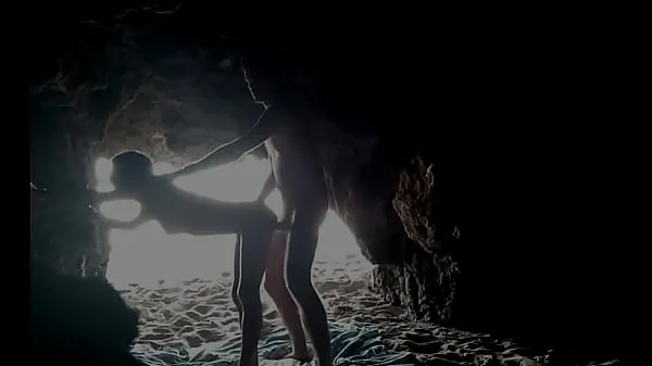 HD At the beach, hidden inside the cave güçlü Videolar