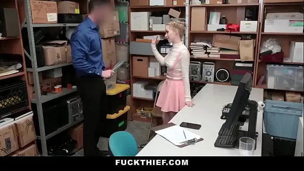 HD Shoplifter Teen Fucked In Security Room As Punishment teljesítményű videók
