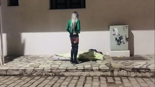 Videá s výkonom Homeless fucking ass HD