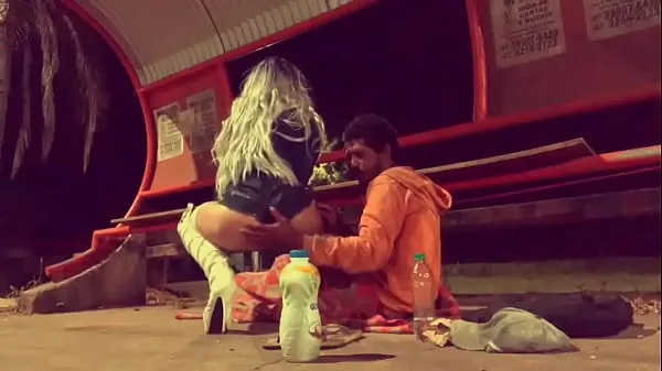HD-STREET RESIDENT LICKED THE GOSTOSO CUZINHO OF THE NAUGHTY ON THE SIDE OF THE BUSY ROAD powervideo's