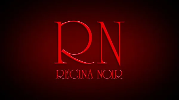 Video HD Regina Noir Dance on the bed Striptease in hotel. Hotel maid mạnh mẽ