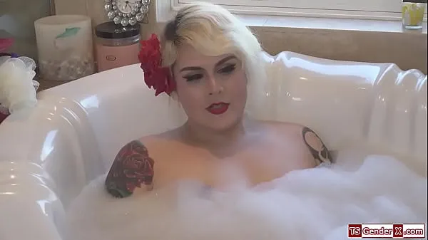 HD-Trans stepmom Isabella Sorrenti anal fucks stepson powervideo's