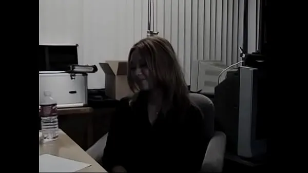 HD-Cute Korean girl takes off her black panties and fucks her boss in his office powervideo's