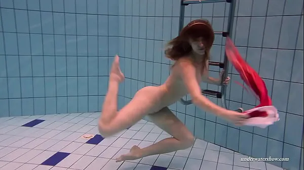 HD Bultihalo is a super beautiful sexy girl underwater kraftvideoer