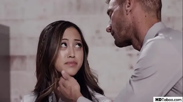 HD Manipulative Pastor fucking the almost pure college girl in a religious facility - Ryan Mclane, Alexia Anders teljesítményű videók