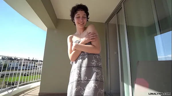 Vídeos poderosos Primeiro FODA ao ar livre! LinaLynn na varanda do hotel em HD