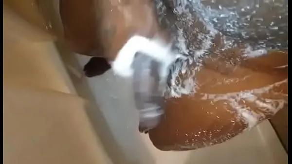 Videá s výkonom multitasking in the shower HD