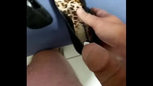 HD Cumming in coworker's shoes पावर वीडियो