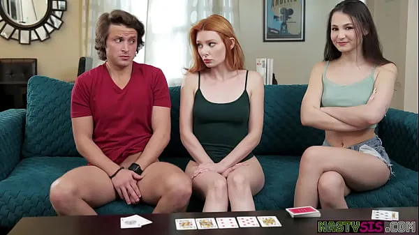 HD Лейси Леннон и Лиз Джордан в игре в покер превращаются в секс-игрумощные видео