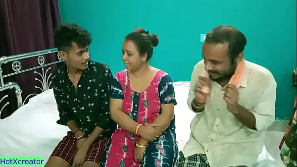 HD Hot Milf Aunty shared! Hindi latest threesome sex พลังวิดีโอ