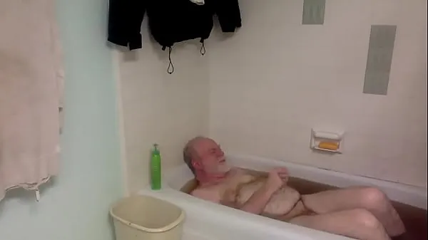 HD guy in bath 강력한 동영상