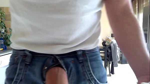 HD hot man wanking in his kitchen kraftvideoer