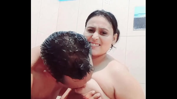 HD Desi chudai hardcore bathroom scene moc Filmy