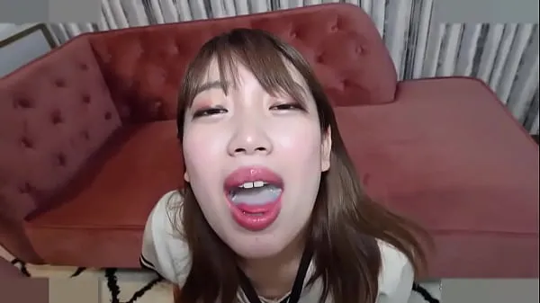 HD Big breasted married woman, Japanese beauty. She gives a blowjob and cums in her mouth and drinks the cum. Uncensored kuasa Video