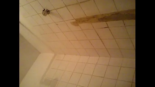 مقاطع فيديو عالية الدقة the barth shower